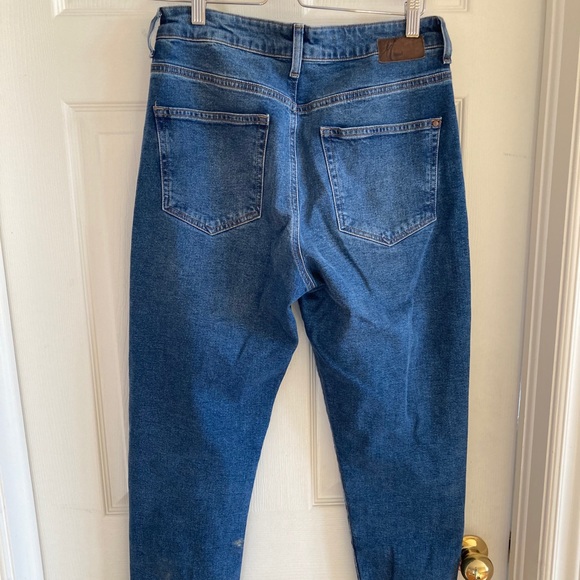 3/$40 Mavi Mom Jeans - Picture 3 of 4